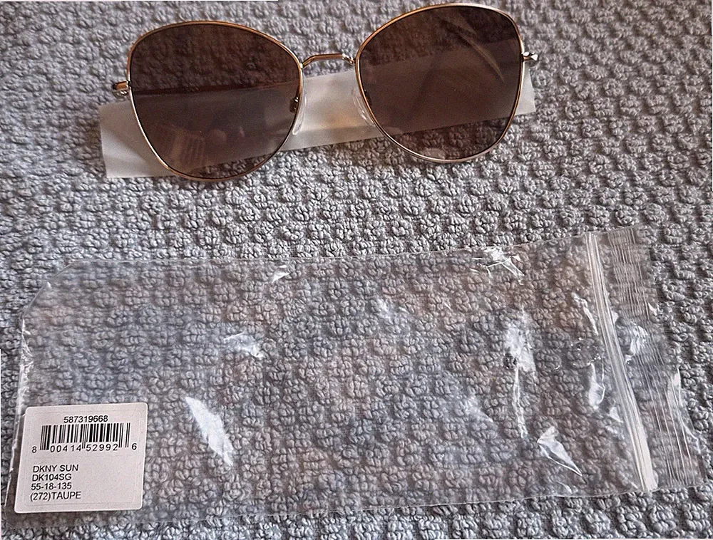DKNY DK104S 55-18-135 Sunglasses Womens Taupe Oval 55mm Brand New In Case