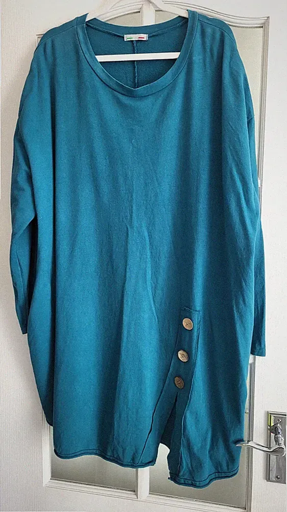 New Listing Italian Lagenlook oversized tunic top in hoodie fabric is 58 in bust 22 to 24 UK