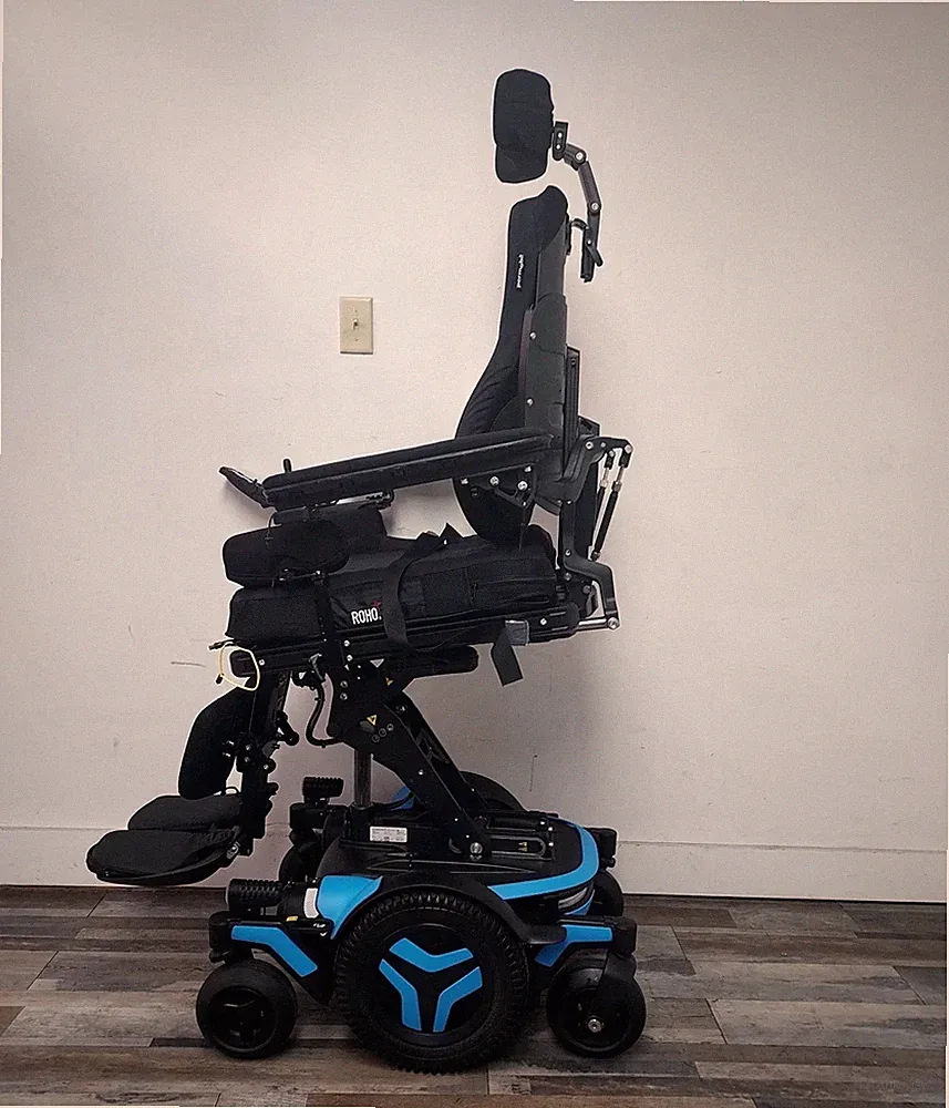 PERMOBIL M3 WHEELCHAIR,POWER TILT,RECLINE,LEGS AND LIFT. XL SEAT. 7 MILES