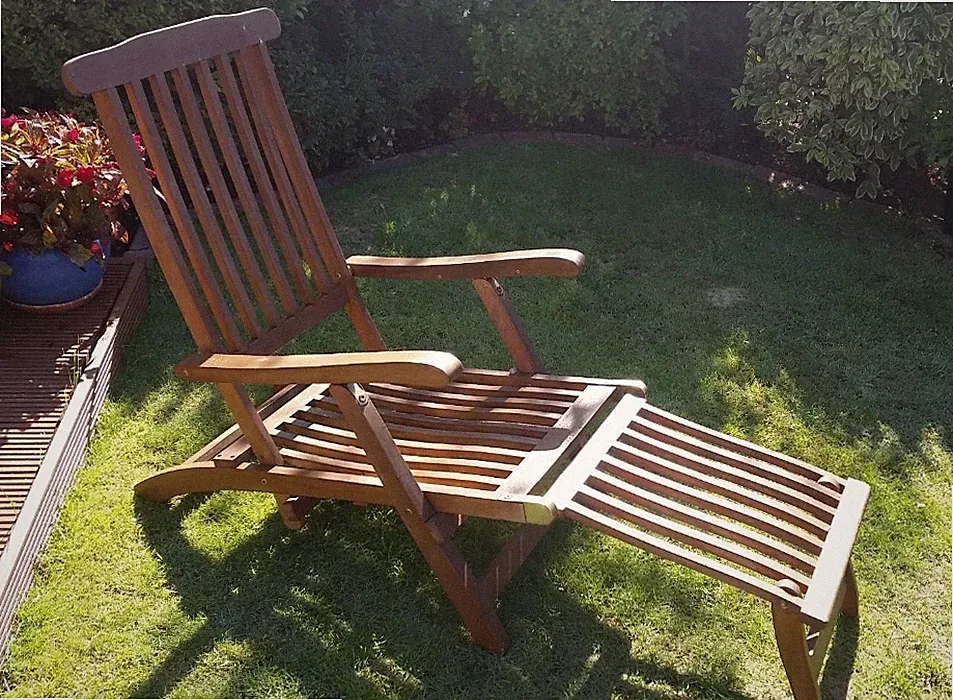 Wooden Sun Lounger Outdoor Garden Patio Chair Rustic Folding Recliner Day Bed